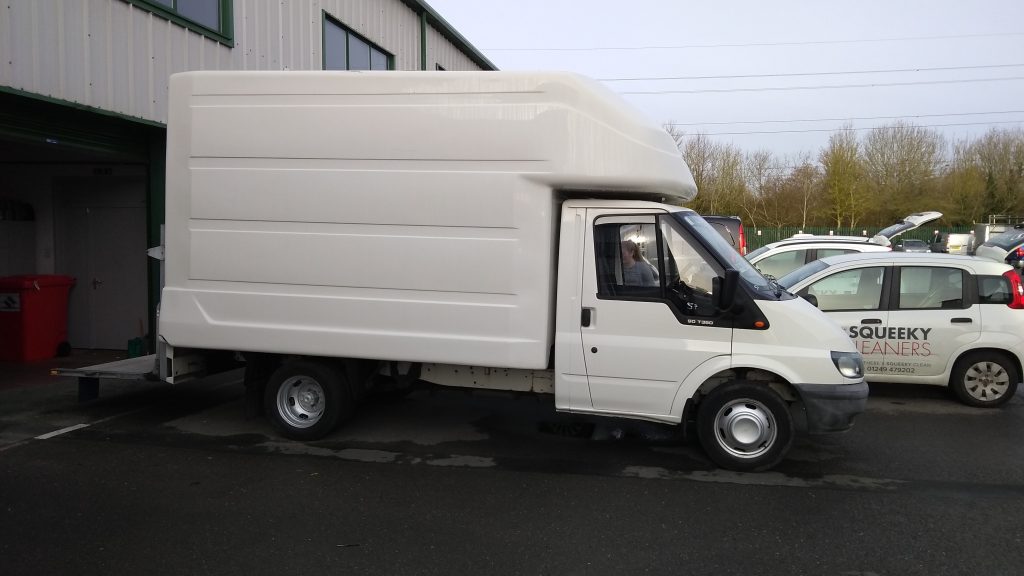 Squeeky Luton Delivery Van